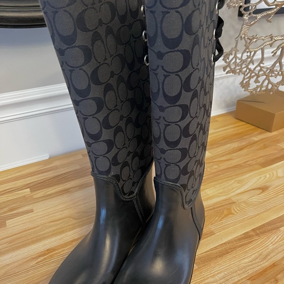 Authentic Coach Rainboots Sz 7 - Picture 5 of 7